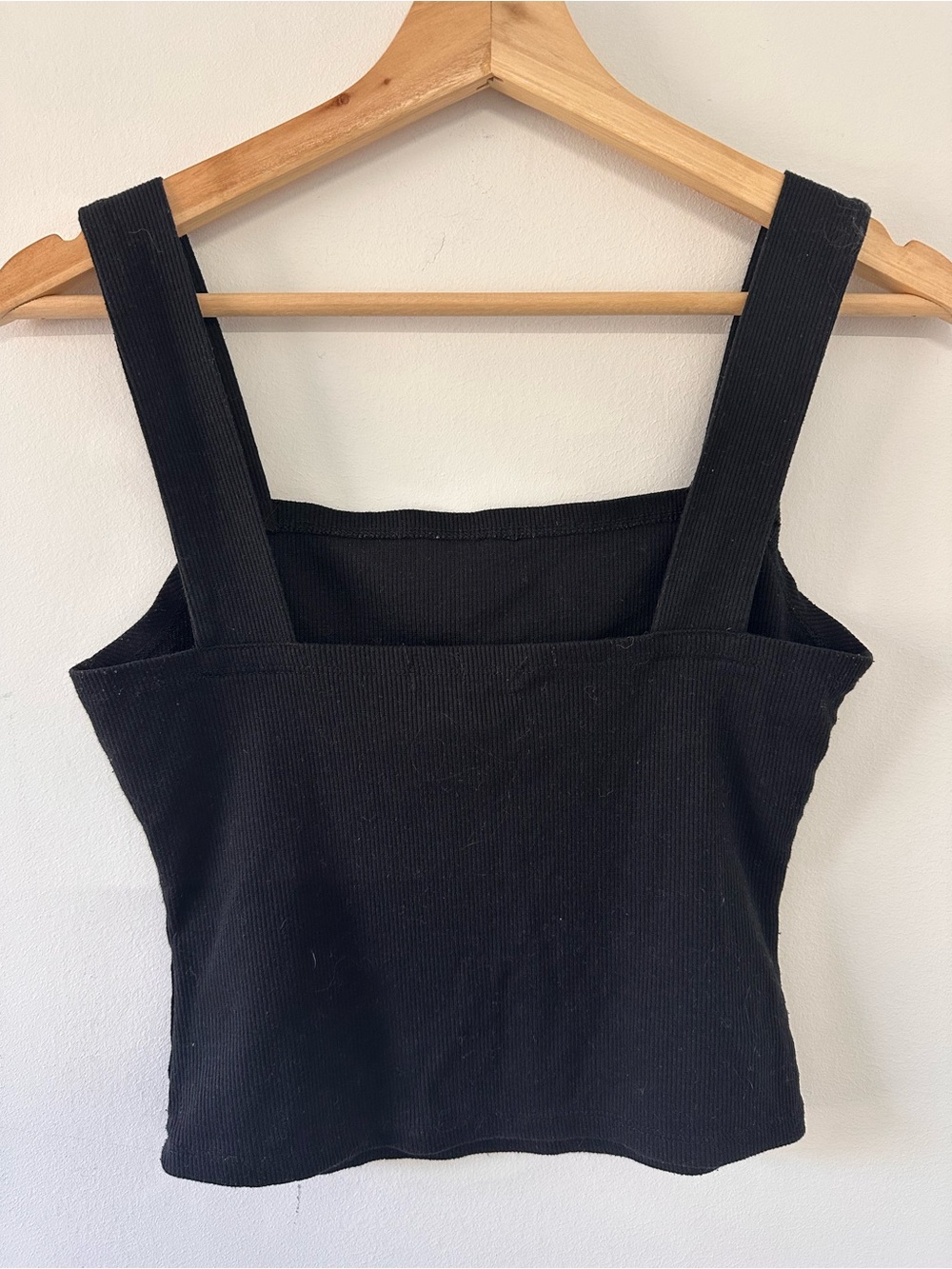 Black Ribbed Cropped Tank Top Small - Picture 2 of 2